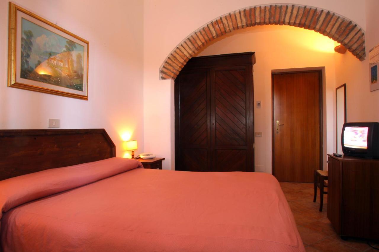Hotel Residence I Briganti Di 卡帕尔比奥 客房 照片
