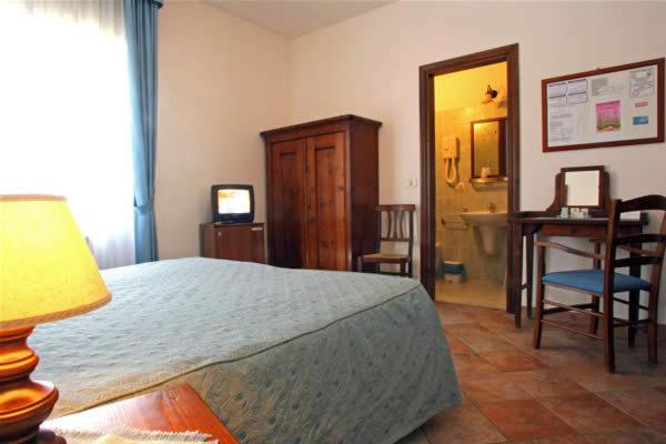Hotel Residence I Briganti Di 卡帕尔比奥 客房 照片